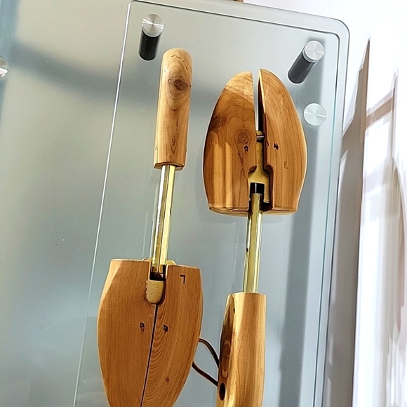 Dayton's Vintage Wooden Shoe Stetchers - Picture 3 of 8